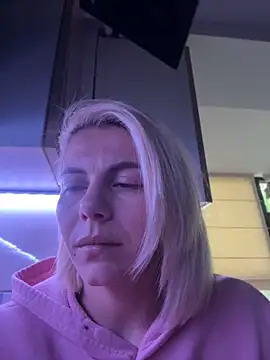 tanyagrey online show from May 2026 05:47:01 AM