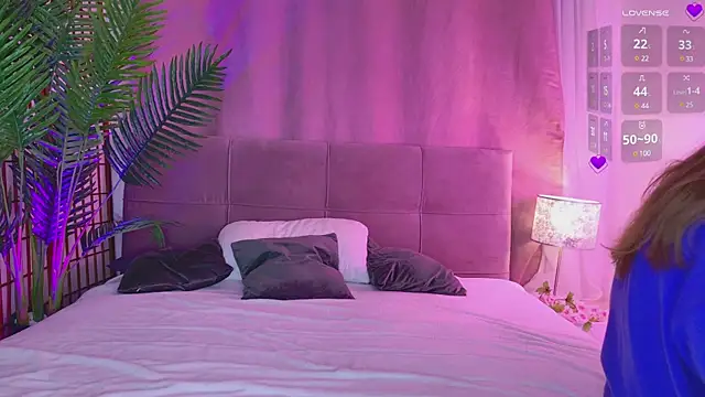 Mia  Peach online show from January 2025 09:34:02 PM