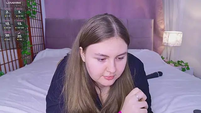 Mia  Peach online show from March 2025 10:02:01 AM