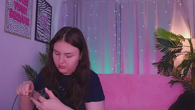 Mia  Peach online show from March 2025 10:39:02 PM