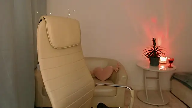 MaryMalory11 online show from February 2025 02:35:02 PM