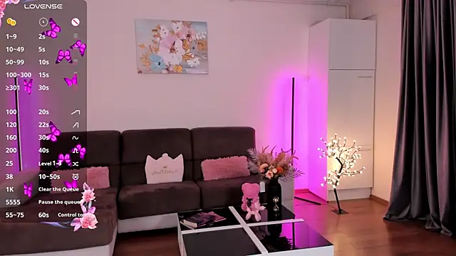 SweetAmeliaaa online show from May 2026 07:42:02 PM