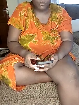 Snapshot of laviedavi chatting on May 2026 12:33:02 PM laviedavi online show from May 2026 12:33:02 PM