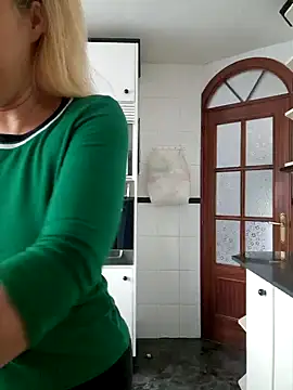 lamorbosa37 online show from December 2024 12:50:02 PM