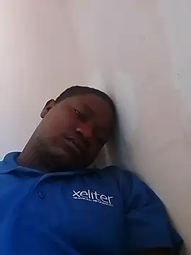 Algenis1232 online show from November 2025 05:45:02 PM