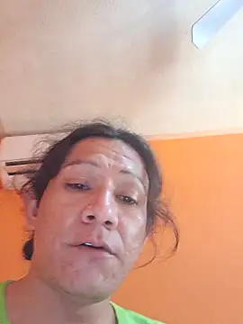 miicheele32 online show from October 2025 08:31:01 PM