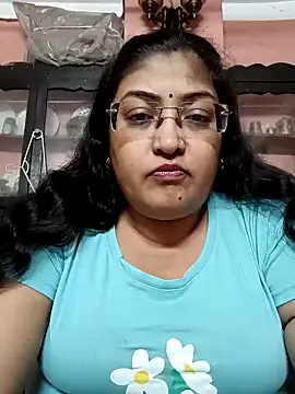 LAVERNIYA  online show from December 2024 01:12:02 PM