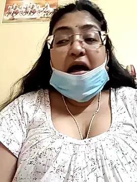 LAVERNIYA  online show from February 2025 10:15:02 AM