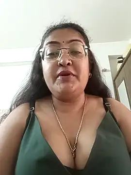 LAVERNIYA  online show from September 2025 05:51:02 AM