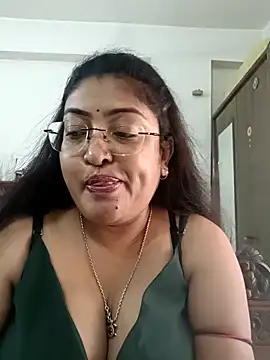 LAVERNIYA  online show from September 2025 05:44:02 AM