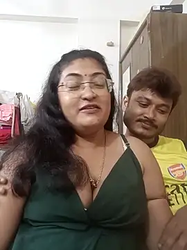 LAVERNIYA  online show from October 2025 07:37:02 PM