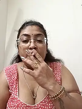 LAVERNIYA  online show from November 2025 05:52:01 AM