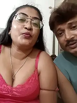 LAVERNIYA  online show from November 2025 06:28:02 PM