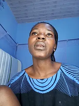 TrishaKalid online show from September 2025 09:36:01 AM