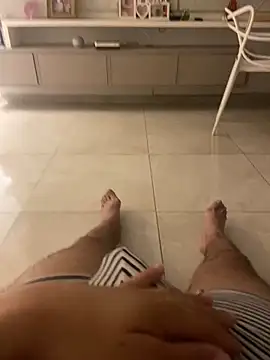 Juanes432 online show from February 2026 04:41:01 AM