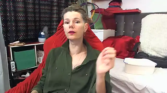 kellyterapy online show from February 2025 06:03:01 PM