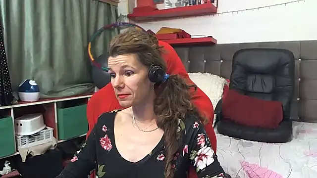 kellyterapy online show from March 2025 08:54:01 PM