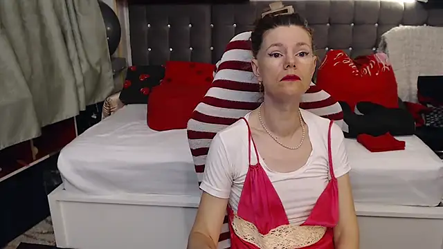 kellyterapy online show from April 2026 09:59:02 PM