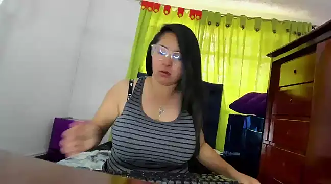  Angelinaandrade  online show from January 2025 07:59:02 PM
