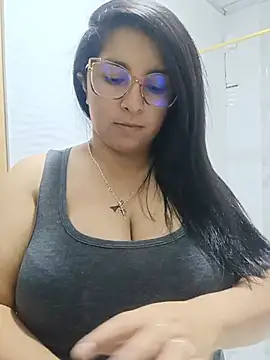  Angelinaandrade  online show from July 2026 01:12:01 AM