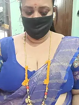 Snapshot of ashikaa_r chatting on July 2026 04:54:01 AM ashikaa r online show from July 2026 04:54:01 AM