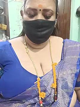 Snapshot of ashikaa_r chatting on July 2026 06:40:02 PM ashikaa r online show from July 2026 06:40:02 PM