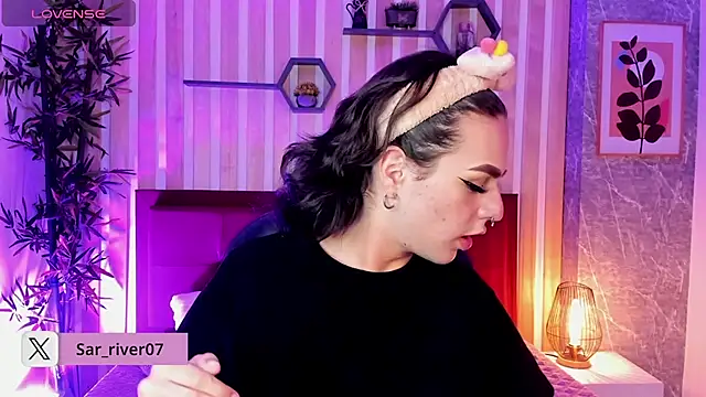 Snapshot of miah_connor chatting on November 2025 07:46:02 PM miah connor online show from November 2025 07:46:02 PM