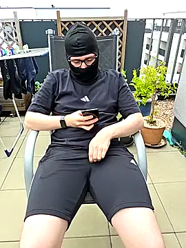 HornyTeenBoy64 online show from May 2026 05:07:02 PM