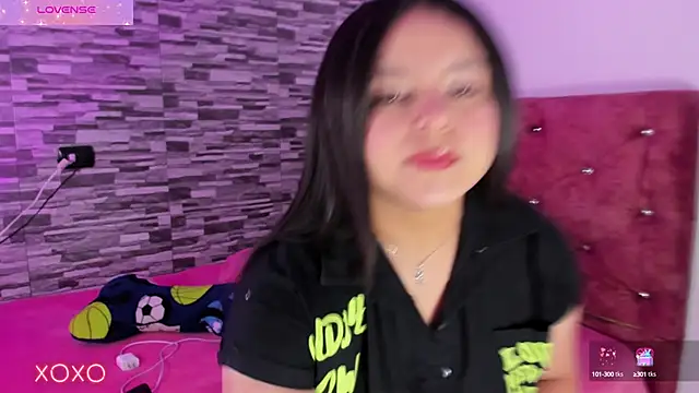 skyhotgirll online show from January 2025 09:45:01 PM