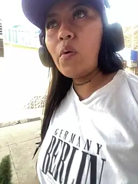 Snapshot of luisa16xxx chatting on January 2025 09:20:01 PM luisa16xxx online show from January 2025 09:20:01 PM