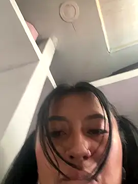 Snapshot of luisa16xxx chatting on November 2025 07:35:01 PM luisa16xxx online show from November 2025 07:35:01 PM