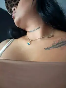 Snapshot of luisa16xxx chatting on November 2025 07:19:02 PM luisa16xxx online show from November 2025 07:19:02 PM