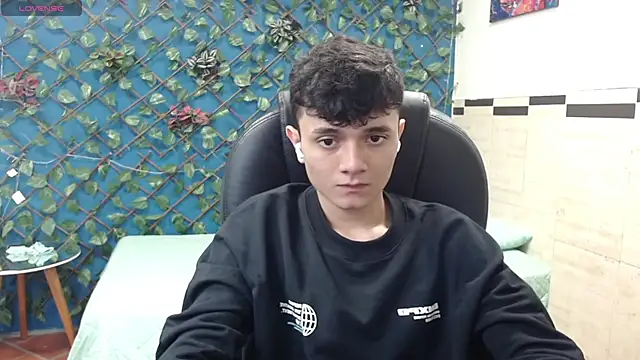 Waturox online show from February 2025 07:12:02 PM