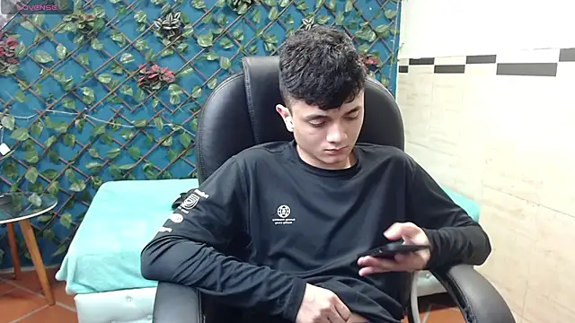 Waturox online show from March 2025 01:22:01 AM