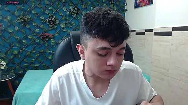 Waturox online show from March 2025 10:09:02 PM