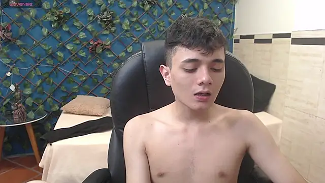 Waturox online show from September 2025 07:14:02 PM