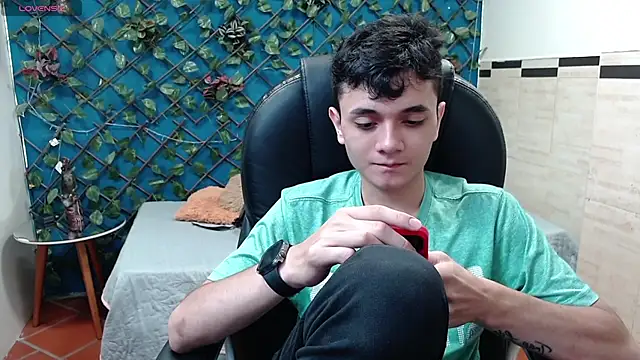 Waturox online show from September 2025 07:49:02 PM