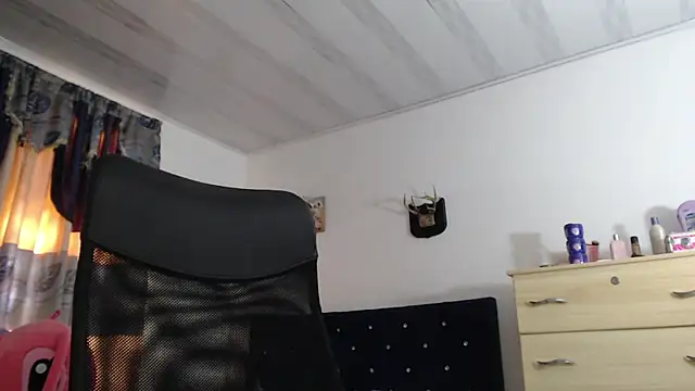 sweet cutetras22 online show from January 2025 03:50:01 PM