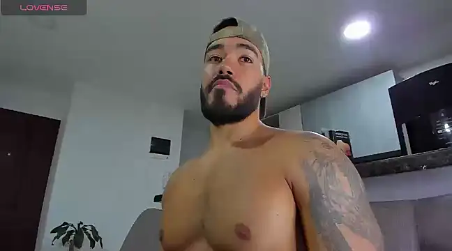 Alexander Martines online show from February 2025 02:14:02 AM