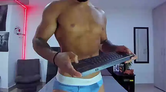 Alexander Martines online show from March 2025 10:32:01 PM