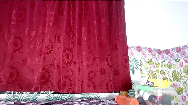 Snapshot of alisontitsmilk19 chatting on March 2025 01:09:01 AM alisontitsmilk19 online show from March 2025 01:09:01 AM