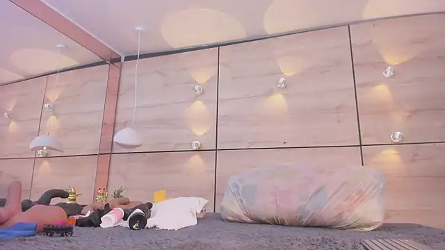 martina touss online show from May 2026 11:51:02 AM