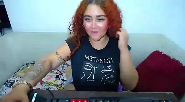 Snapshot of loly_bigbooty4u chatting on January 2025 03:30:01 AM loly bigbooty4u online show from January 2025 03:30:01 AM