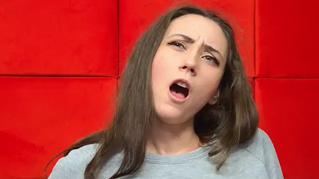 AliceMunro online show from February 2025 09:40:01 PM