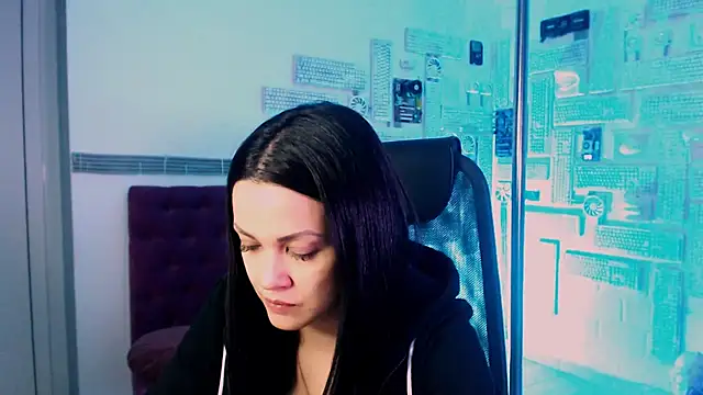 KarolinaRobinson online show from December 2024 03:41:01 PM