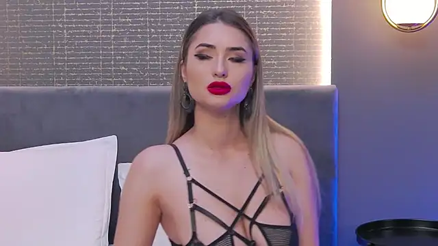 LoraDevine online show from January 2025 06:26:01 AM