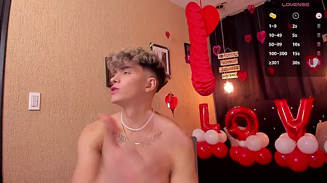 ANDRIUS 24 online show from February 2025 04:45:02 PM