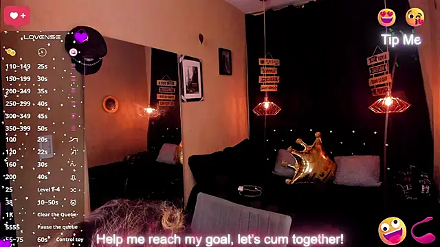 ANDRIUS 24 online show from April 2026 10:33:01 PM