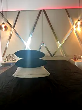 MarielQueenx online show from October 2025 04:41:02 AM