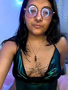 Alliccee online show from March 2025 08:22:01 PM